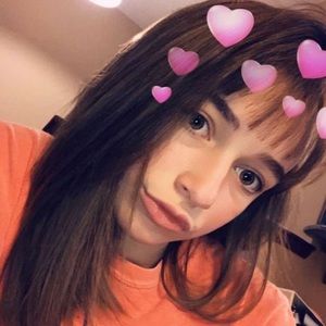 Meet your Posher, Eva rose